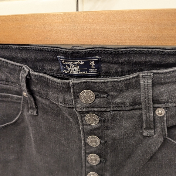 Abercrombie & Fitch 8 Long High Rise Super Skinny Ankle Raw Hem - Picture 3 of 4